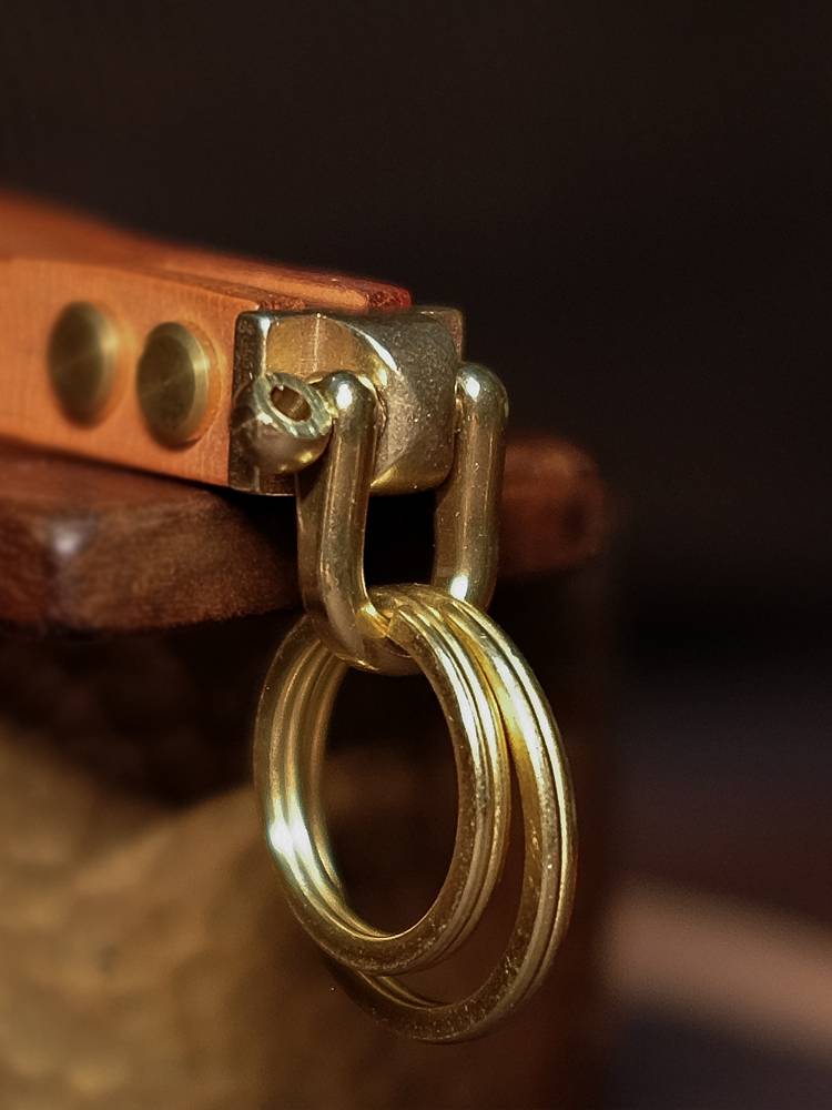 Cowhide Horse Handmade Key Banyan Vegetable Retro Men's Female Ferry Deep Car Key Checkpiece