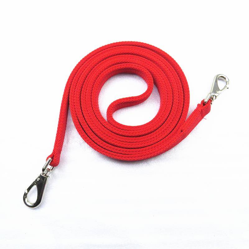The whole panel of the horse's horse's horse's gear is tied to the horse's rope and the horse's water-squeeze