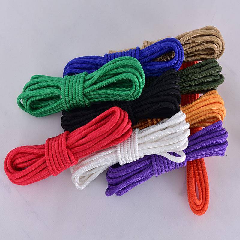 The knife handle wraps the rope and the horn wraps the knife to woven the nylon sunscreen waterproof and wear -resistant decoration