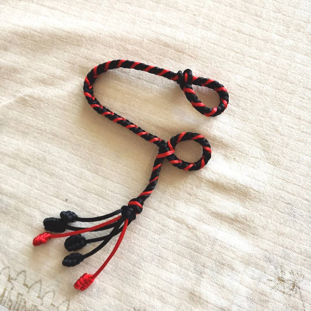 Black, two reds, one wheat