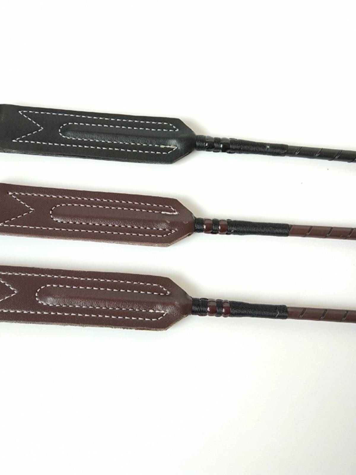 Professional equestrian piston ride whipping whip whip high -end leather whip equestrian supplies riding equipment