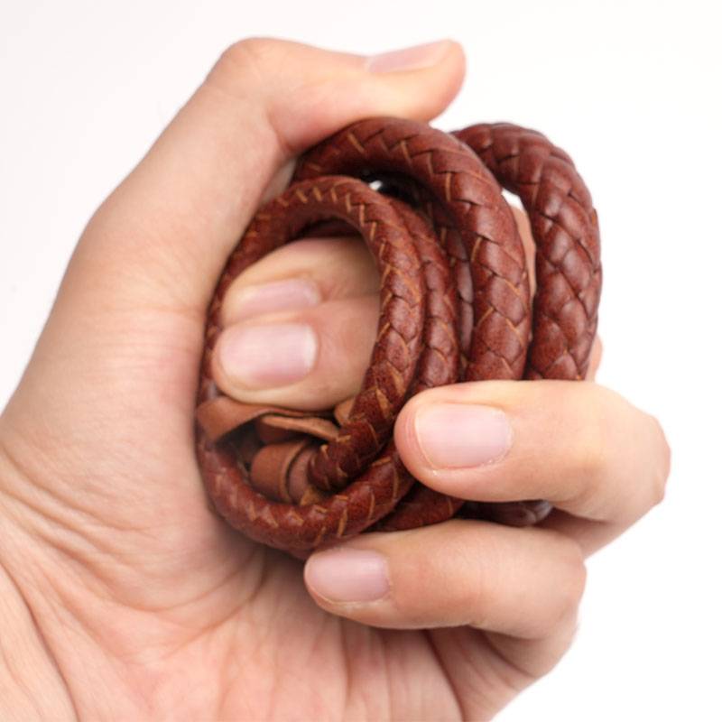 Cowhide bracelet whip small portable body whip full soft and small leather whip girls anti -wolf artifact