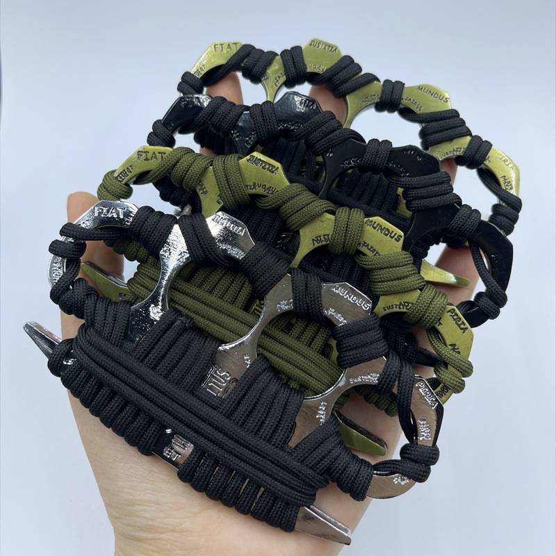 Little Ghost Head Skeleton Hand Caps Fisting Tiger Finger Finger Iron Finger Tiger Defense Martial Arts Fighting Fighting Music Ring 4s