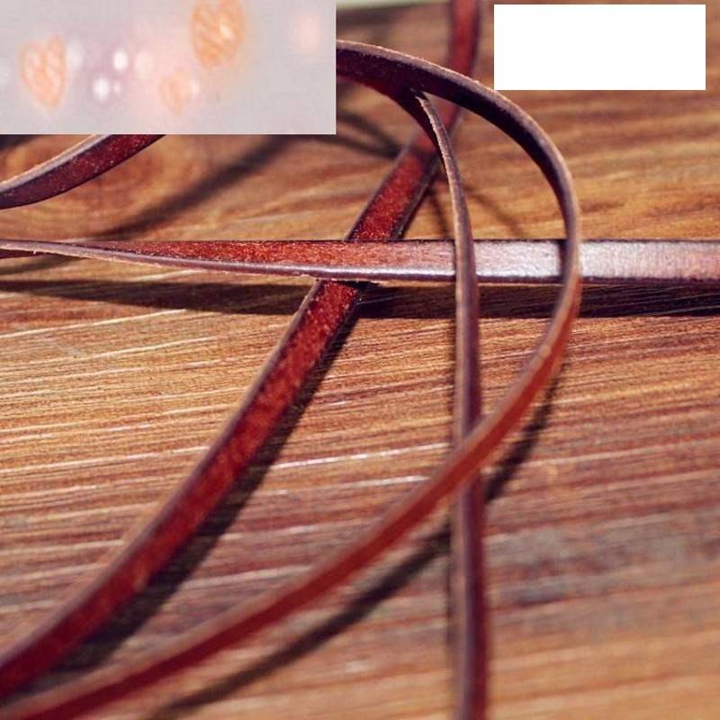 The knife holds the rope handle, the knife handle, the knife of the scabbard around the knife, the knife knife, the rope strap, the retro, the old