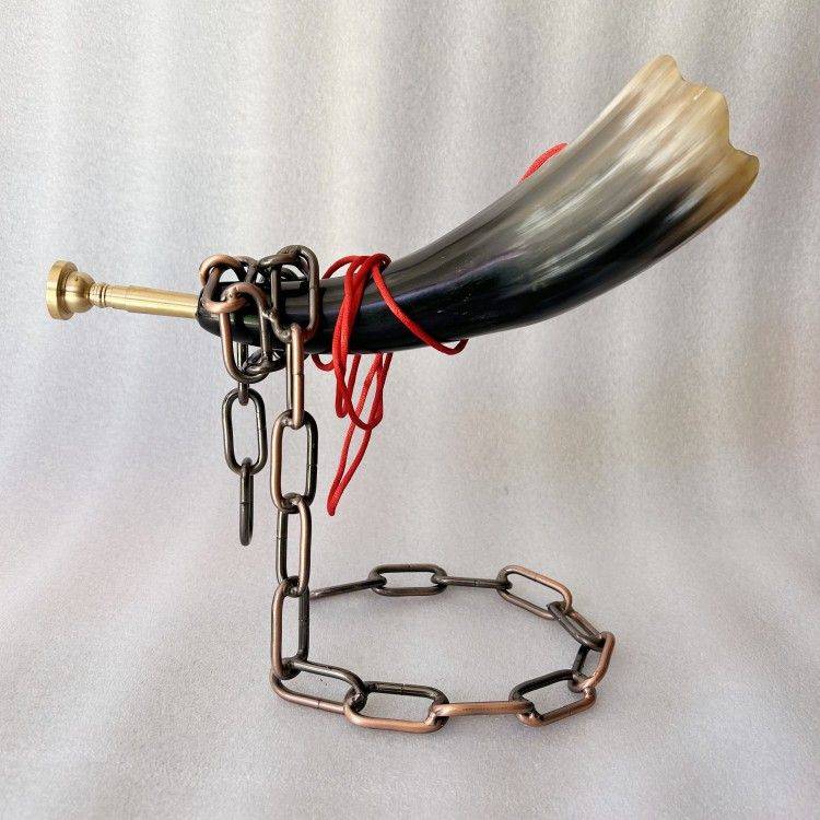 Factory price Direct sales of natural handmade large cow horn number performance cheering props decorative instruments