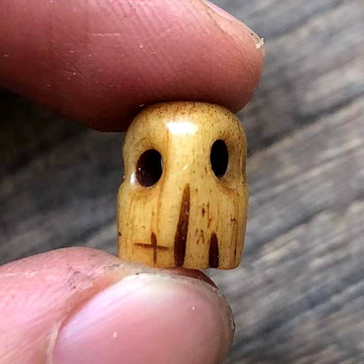 Yak bone skull loose bead accessories hand -carved carved corpse Tuo Lin Tibetan accessories men's and women's ethnic style
