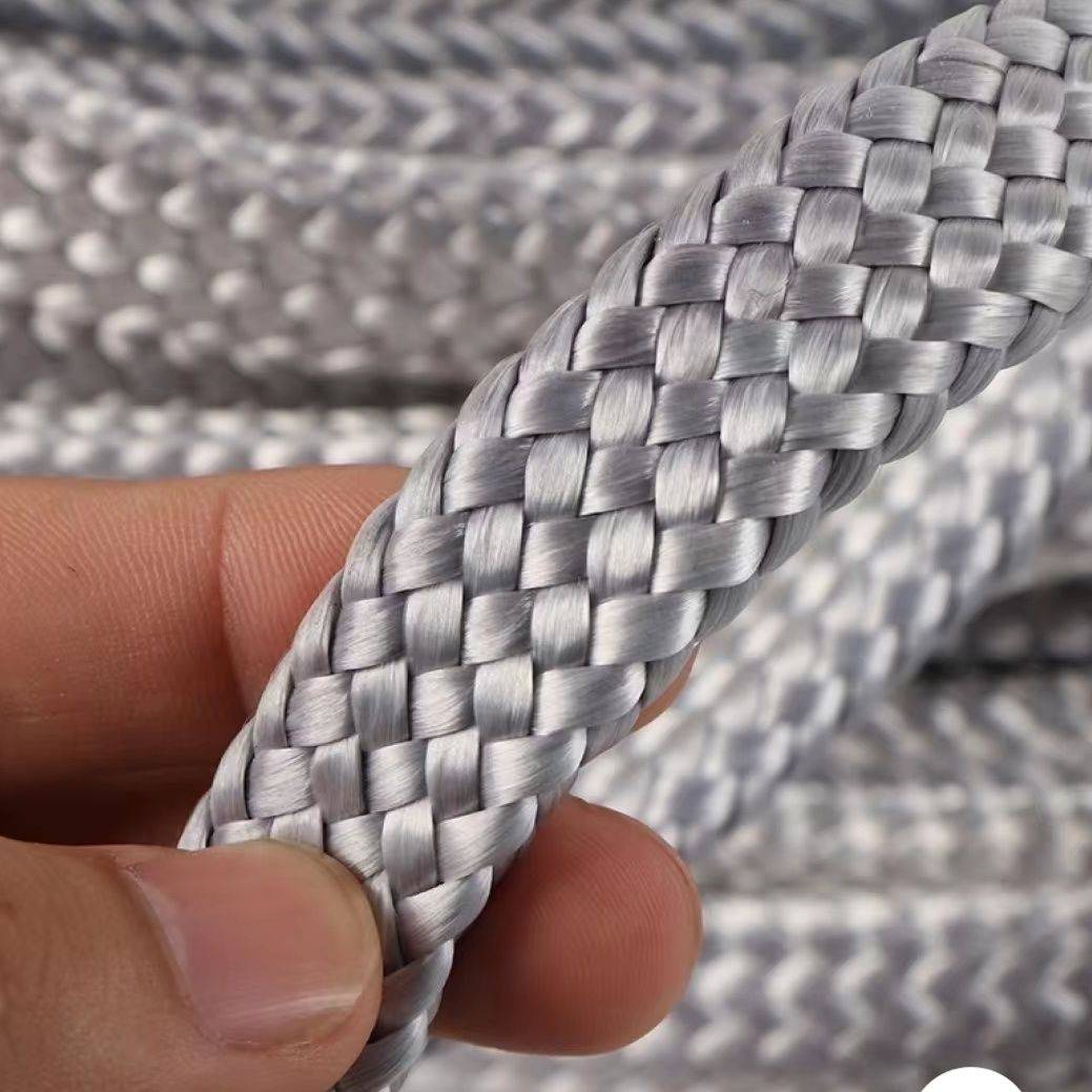 Upgrading of the gray-lined aircraft rope by 2 cm and 50 m long