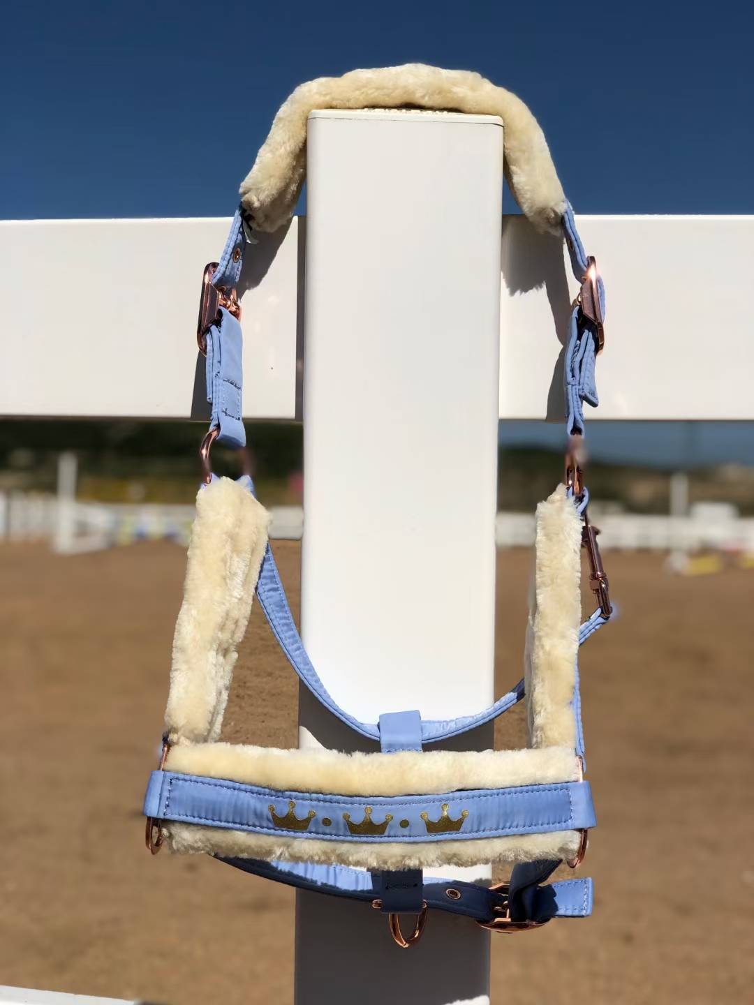 LIGHT BLUE M