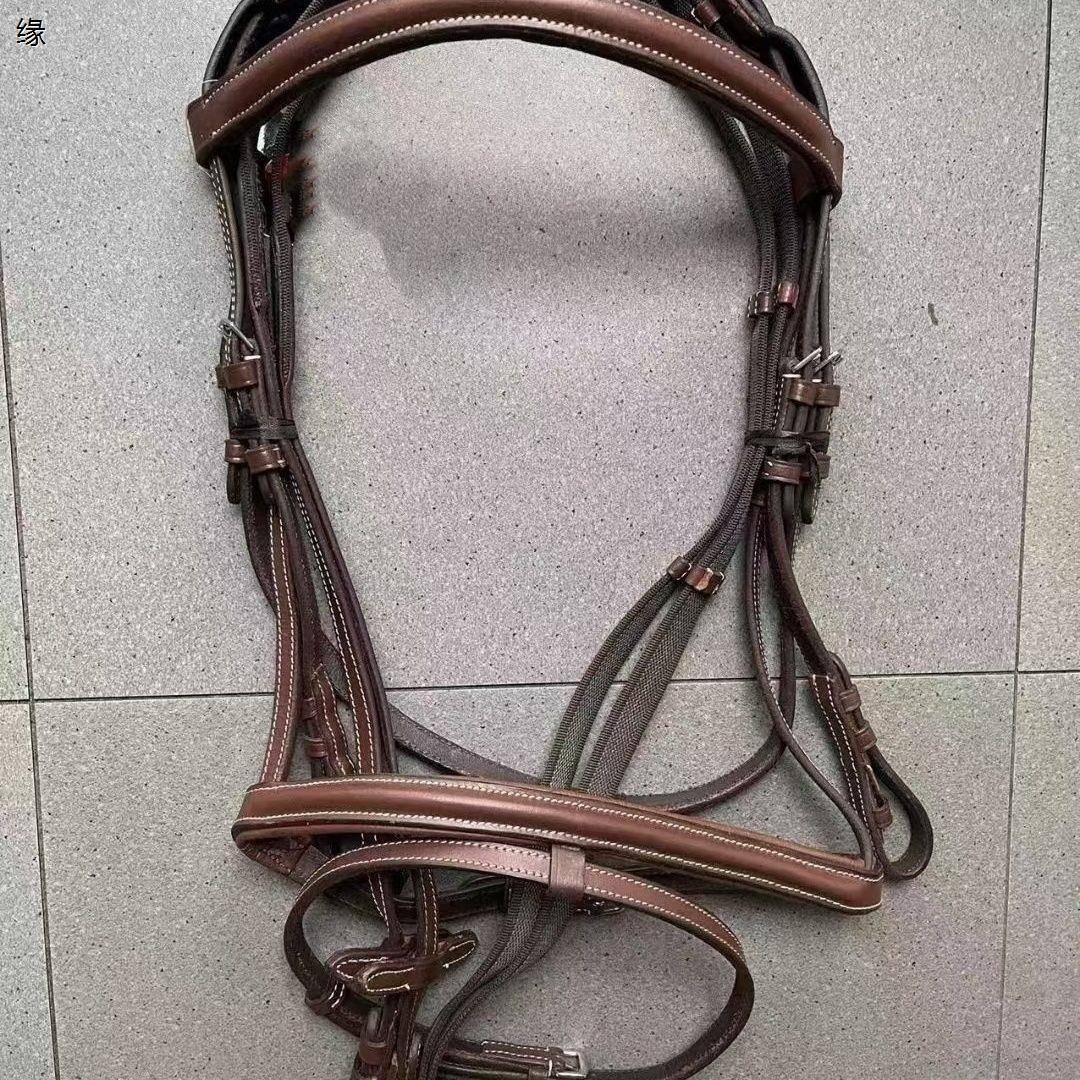 Pure leather water reins, iron non -slip reins British equestrian, nasal leather horses equipped with saddle horses horses