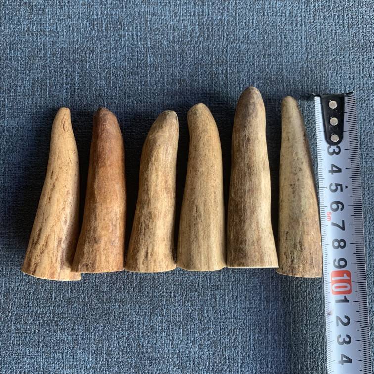 solid 8-10 cm randomly