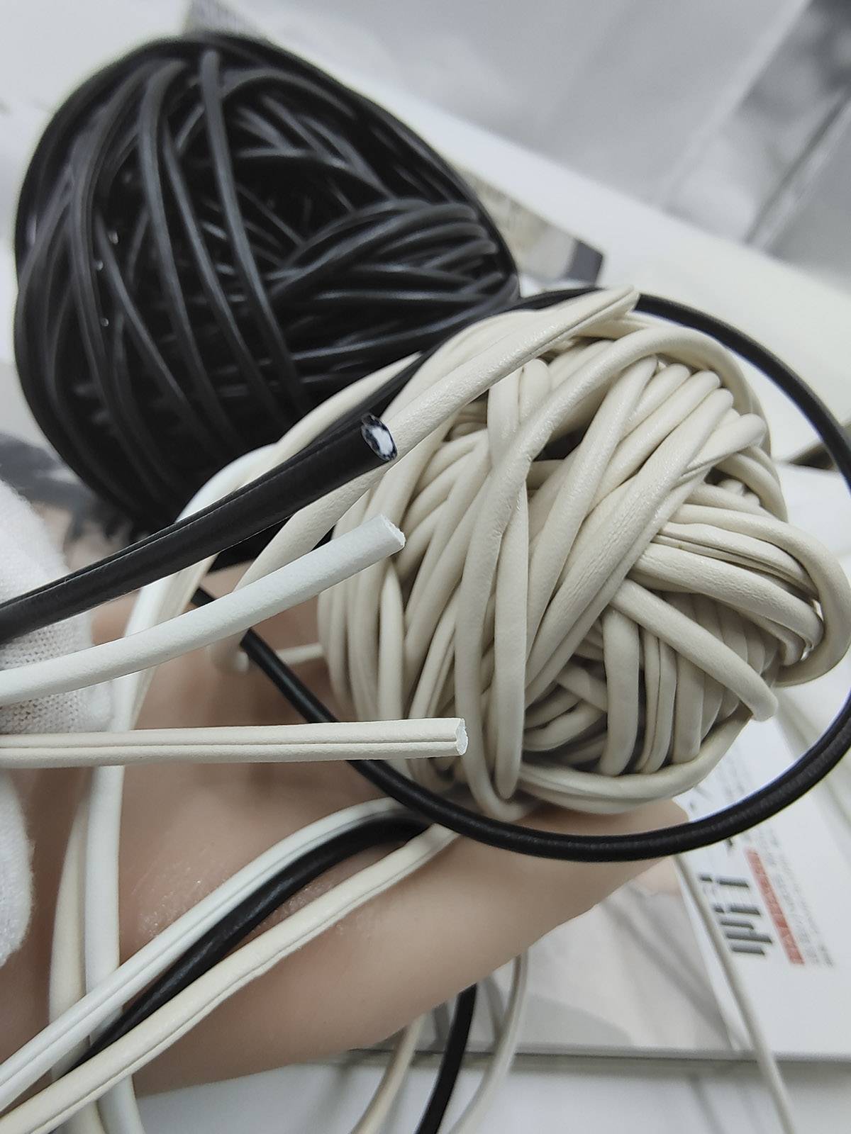 Broken belt rope leather bran leather rope bag decorative rope handmade shoe rope Press rice clothing auxiliary material leather rope