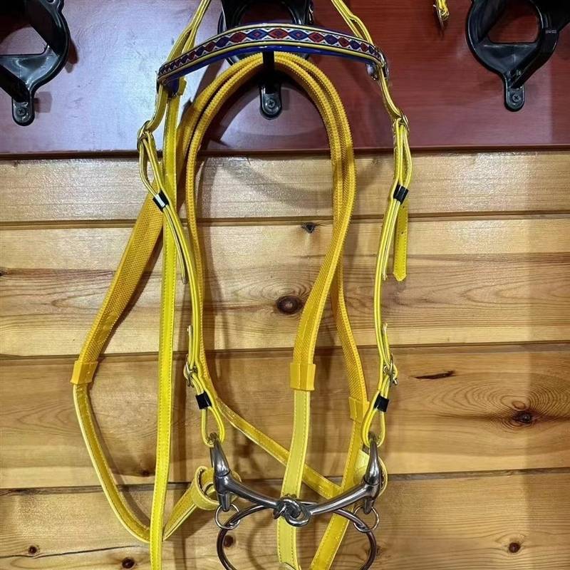 The horse's saddles and the horse's horse's accelerator