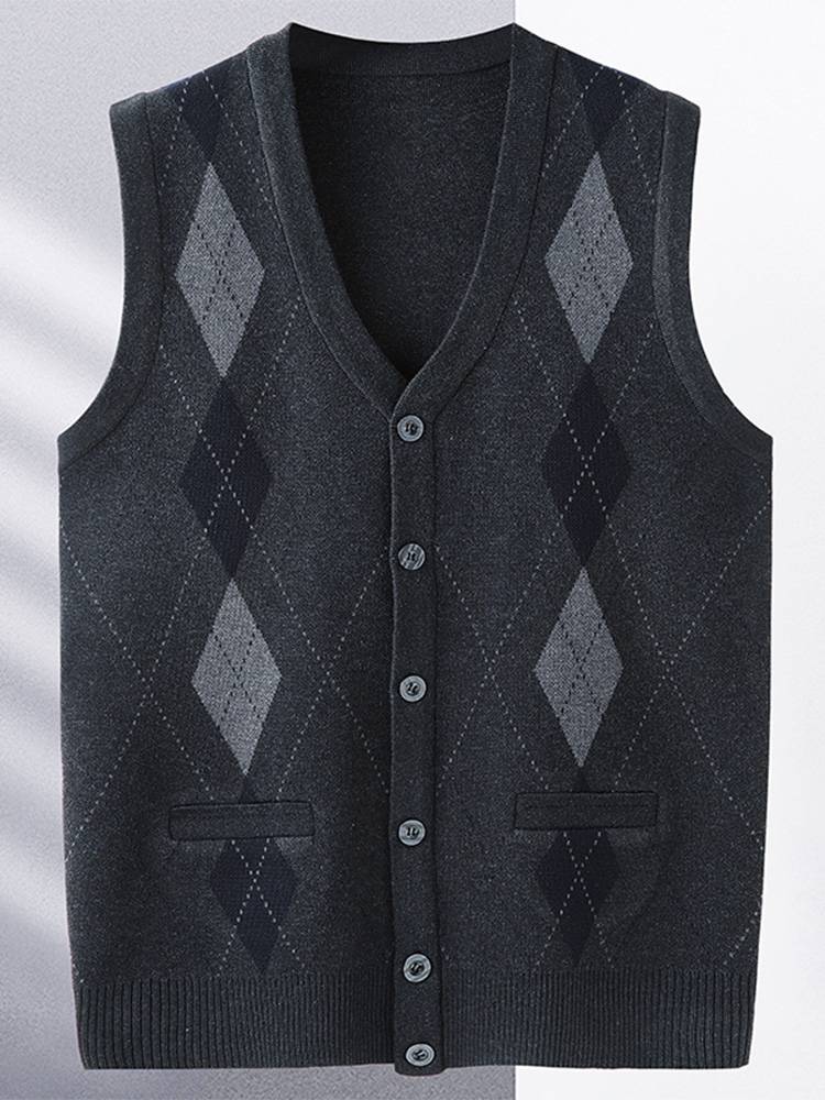 Middle -aged and elderly cardigan sweater vest spring autumn and winter dad wool knitted shoulder shoulder elderly horse man grandfather horse clip