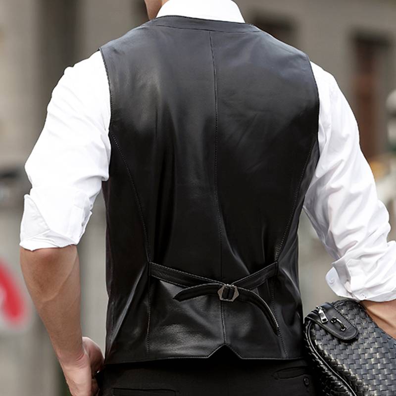 Di wood leather vest men's head layer of sheepskin vest, Korean version slim tide feel super soft leather horse clip