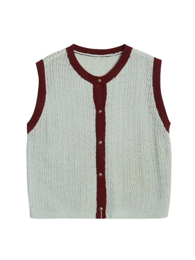 Find a French little fragrance and a new 2024 short sweater in the spring