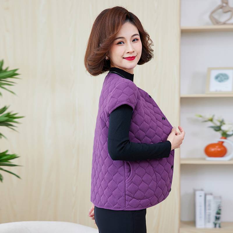 Women with sleeves to protect the vest, mother pretend to keep warm cotton clothes vest, shoulder, shoulder, shoulder, middle -aged and elderly camel ruffle horses clip female