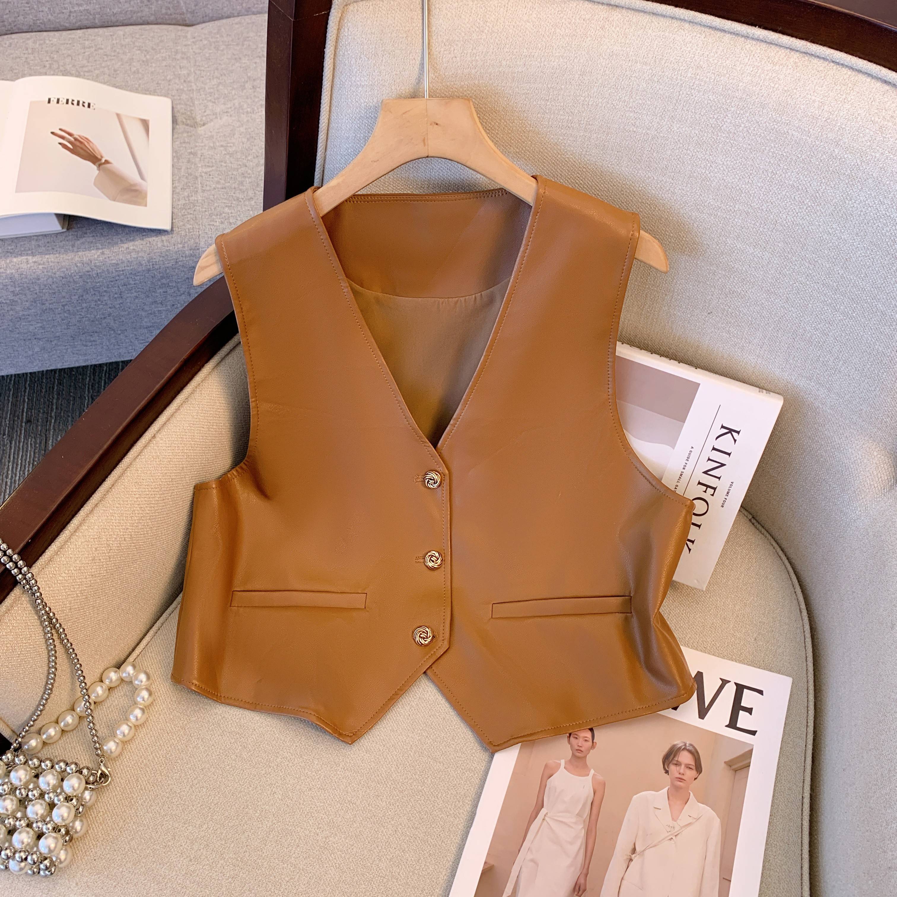 Export -end single -name cutting label women's genuine 2024 spring and summer PU leather vest vest jacket Kan shoulder top