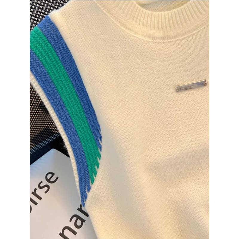 Big brand buyer store Clearance counter withdrawal ~ knitted vest vest female summer design sense sleeveless shoulder top
