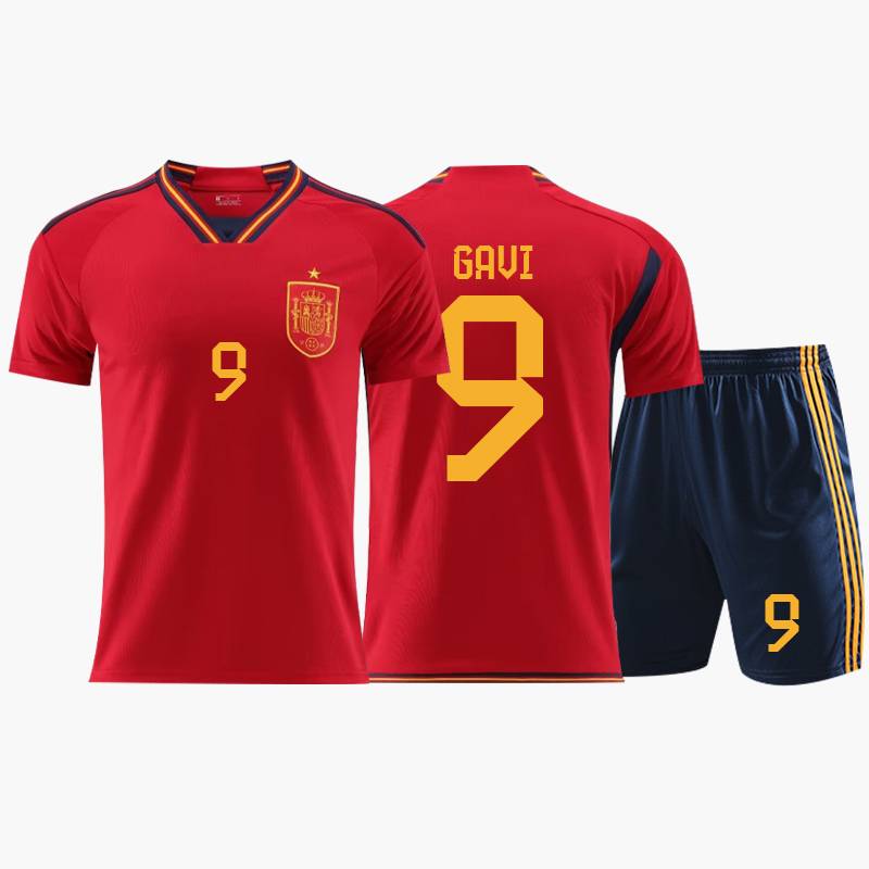 The national team of men in European 2024 football suit in Spain customised the children's training team for Yamal