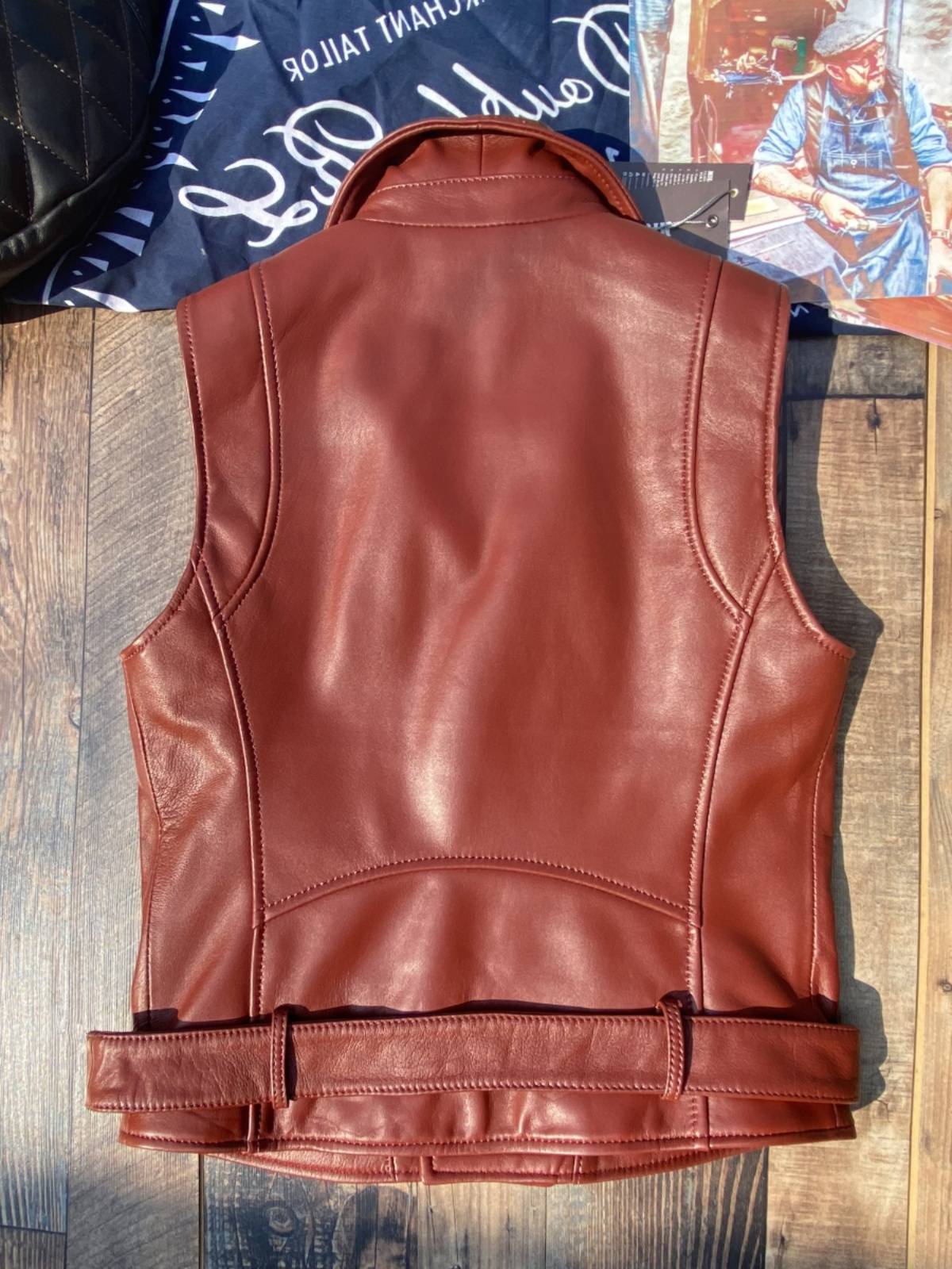 Clearance special offer picking leak leather leather leather female vest lapel locomotive slim vest sleeveless sleeve non -fashionable shoulders