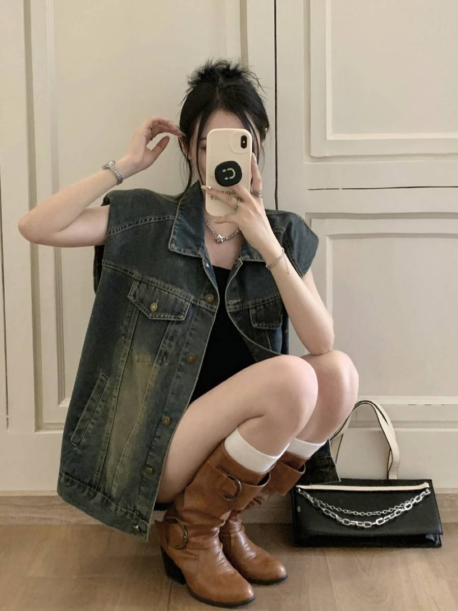Large size women's retro water washing denim sleeveless vest vests in summer new loose and versatile fashion niche tops