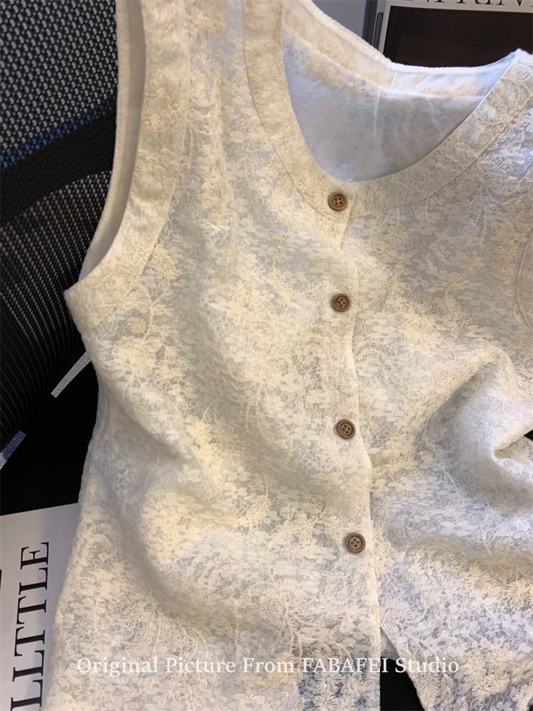 French old money breeze embroidered vest shirt female summer unique vest jacket super beautiful sleeveless small top