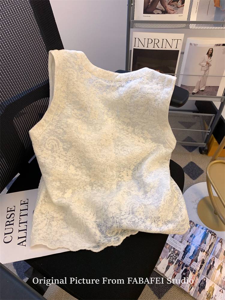 French old money breeze embroidered vest shirt female summer unique vest jacket super beautiful sleeveless small top
