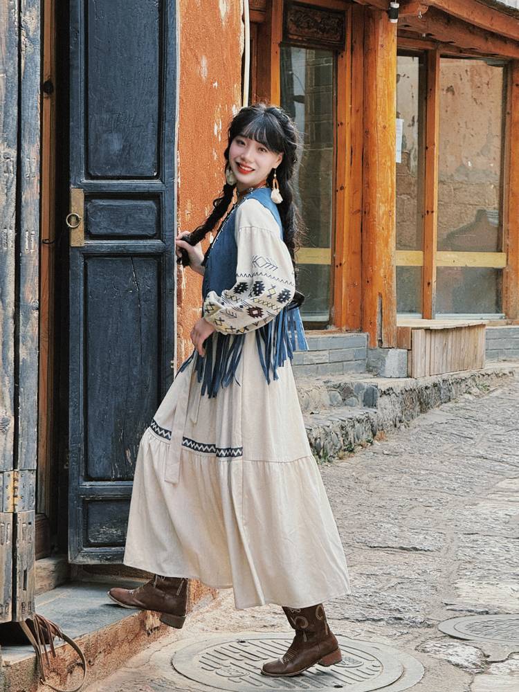 Sumagar vagrancy has a feeling that she's wearing her blouse outside her vest