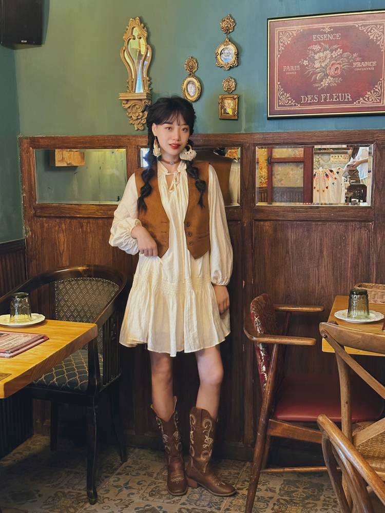 Spring and summer suede heavy workers vest Posmian stacking through wild retro shoulder vest doll skirt three -piece