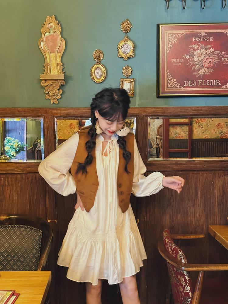 Spring and summer suede heavy workers vest Posmian stacking through wild retro shoulder vest doll skirt three -piece