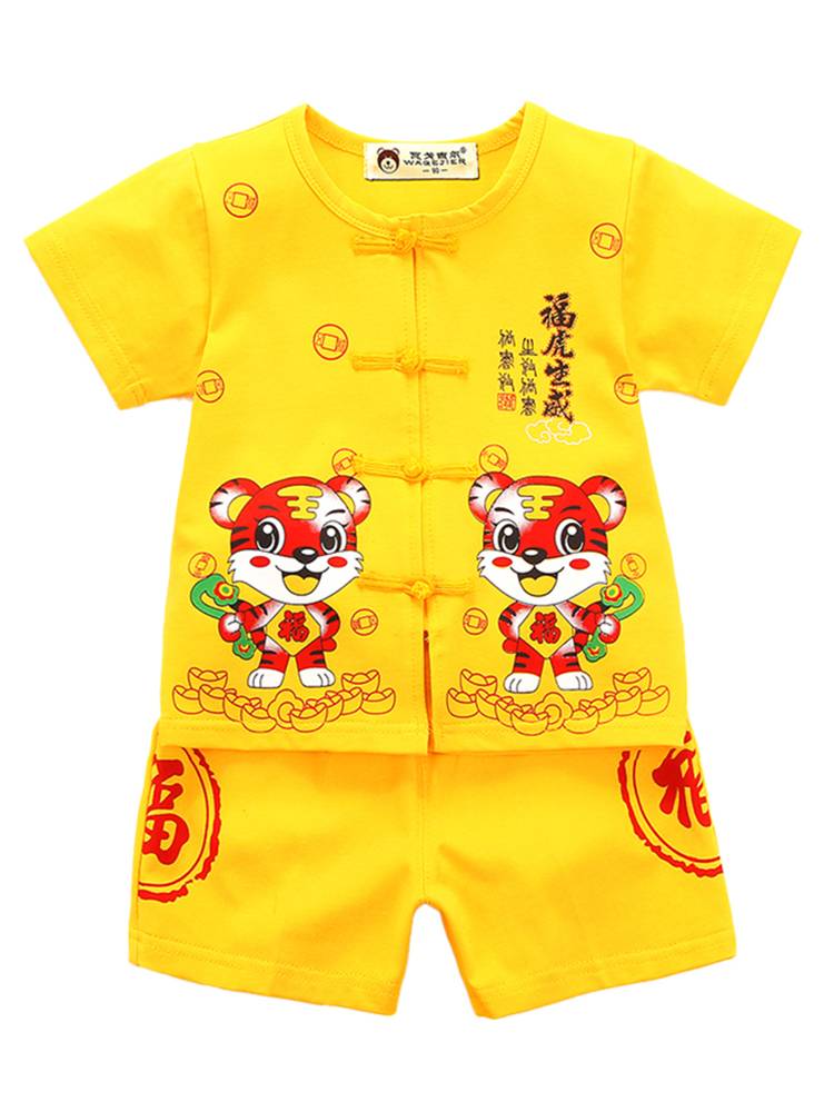 211 -year -old dress male baby clothes boy yellow horse gown baby 100 sky set summer boys Hanfu thin