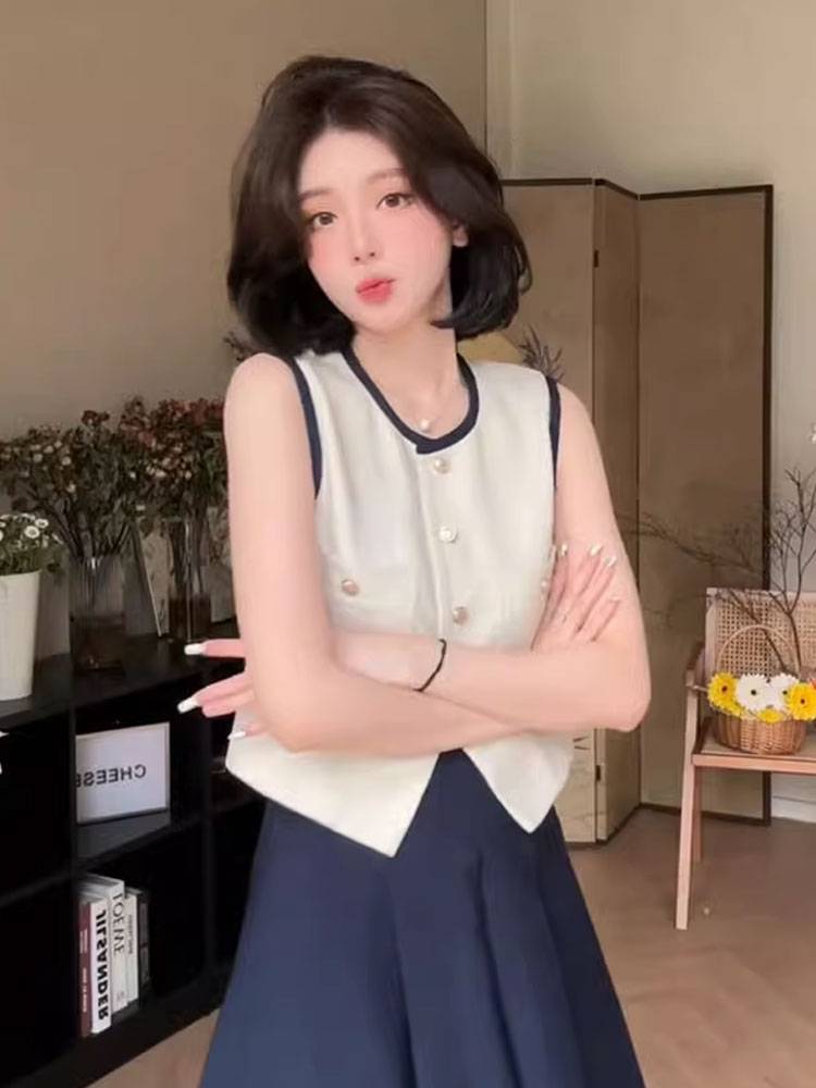 Summer -cutable suits, outer sets of female small incense, round neck short horse clip, non -sleeve stacking wear shoulder top