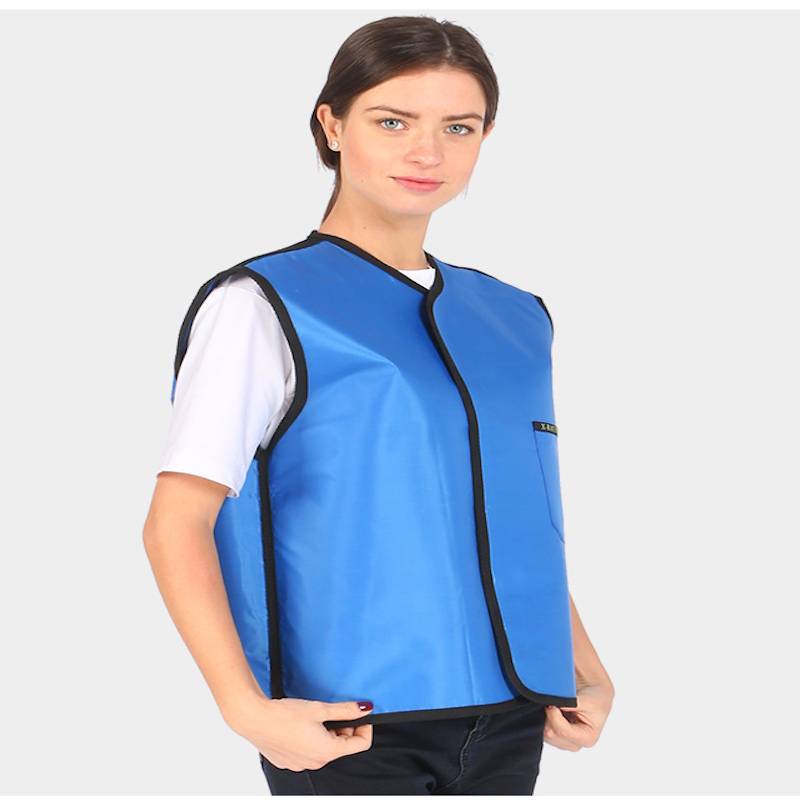 IODINE PARTICLES IN LEAD COATS AND X-RAYS OF RADIATION-RESISTANT CLOTHING ARE IMPLANTED IN PROTECTIVE VEST VESTS