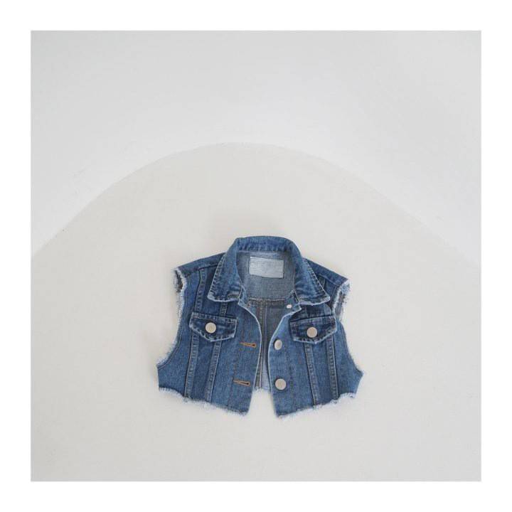 Children's clothing summer 2023 new Korean version of children's jacket sleeveless tide, fashionable fashion out to denim vest frying street jacket