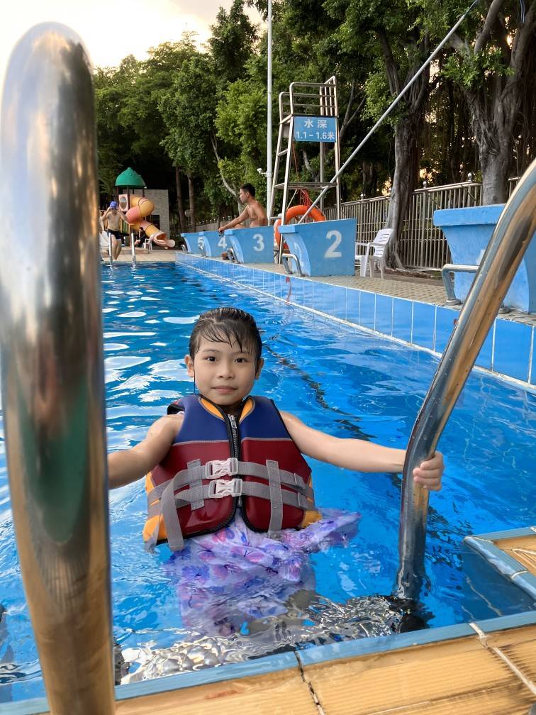Safe clothes Children's buoyancy vest Children Boys Boat Female Life Survival Clothing Swimming Vest Drifting Vests