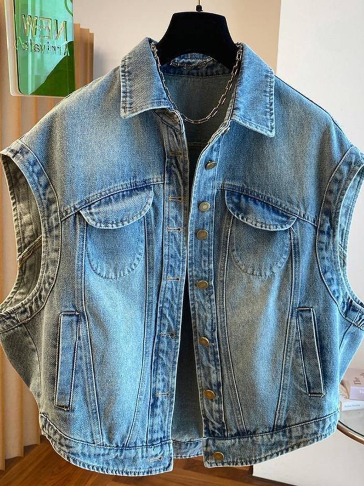 Extra 300 catties design feels denim vest men's and women's clothing summer European goods sleeveless shoulder horses clip jacket 2