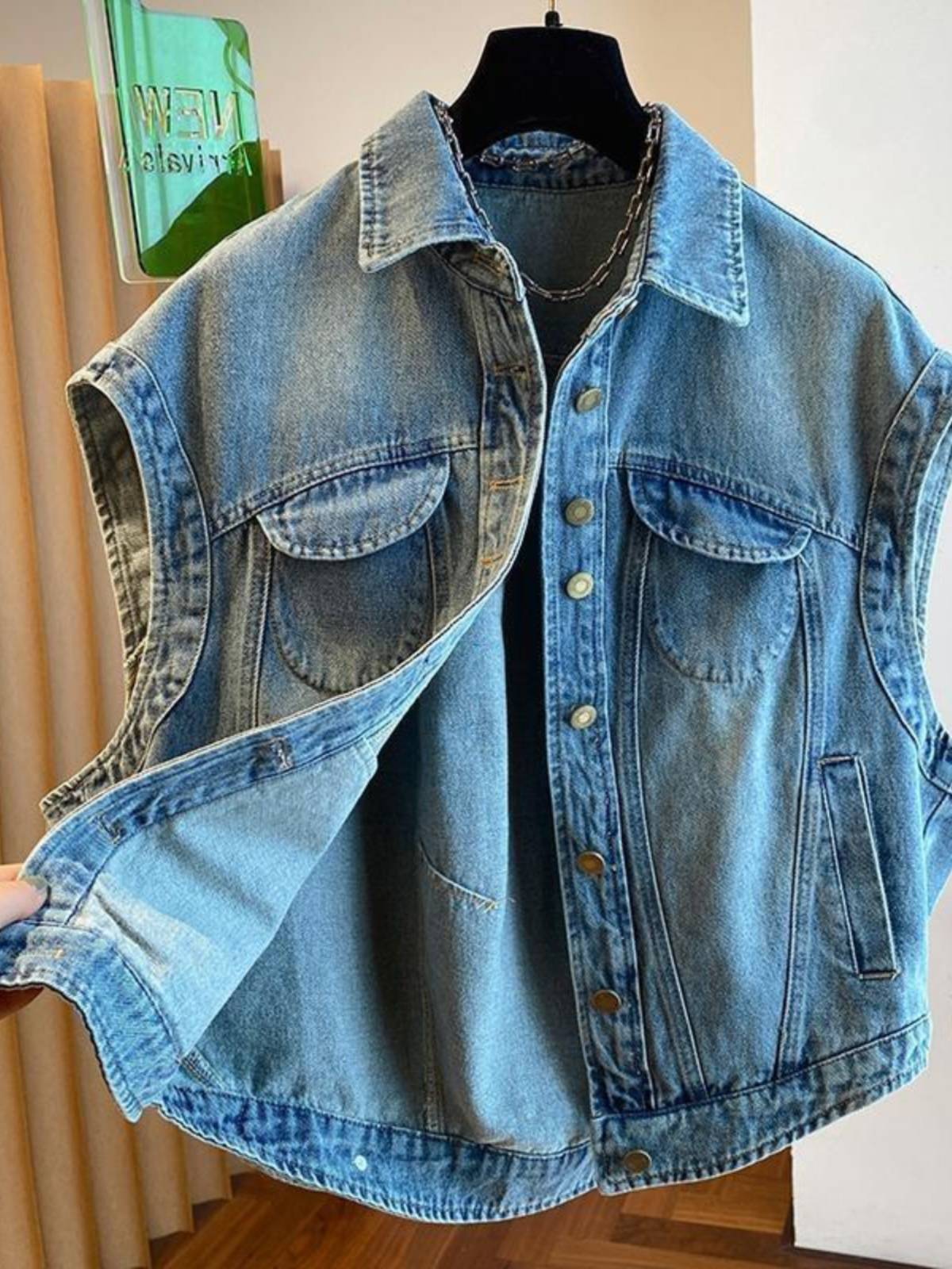 Extra 300 catties design feels denim vest men's and women's clothing summer European goods sleeveless shoulder horses clip jacket 2