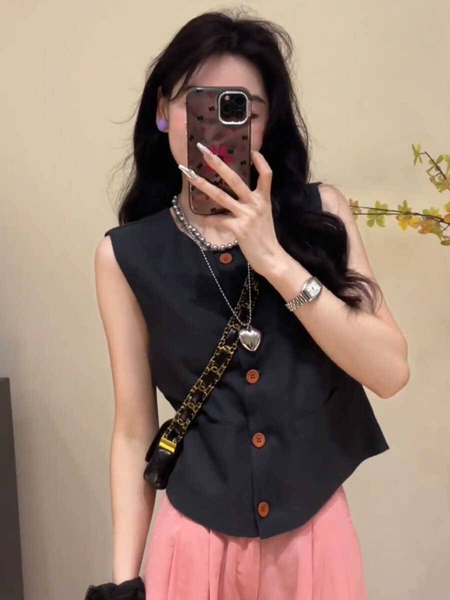 High-sense fashion with stylish, low-skinned lids and lids