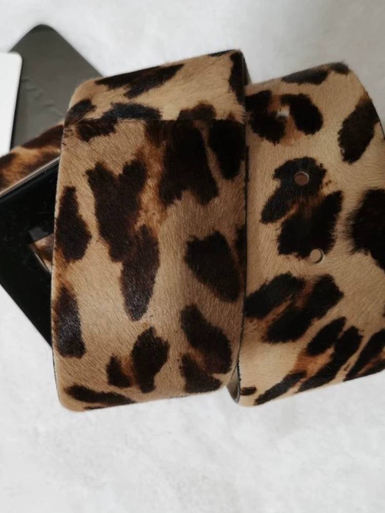 Brother cuts the aega fashion personality leopard, horse -leather leather leather wide waist belt pilling pinch strap skirt belt flaw flaws