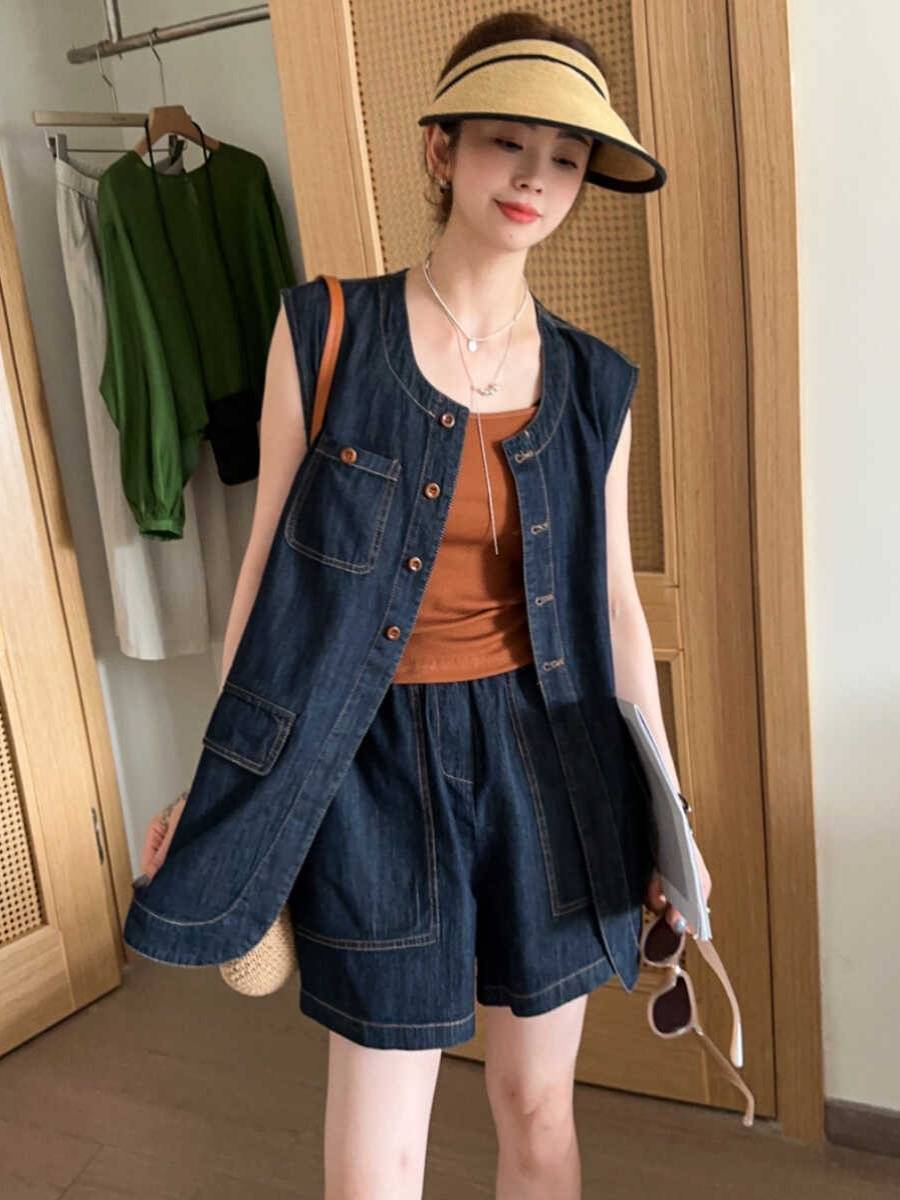 Small summer Japanese round neck sleeveless denim vest, three -piece female versatile 2024 new set