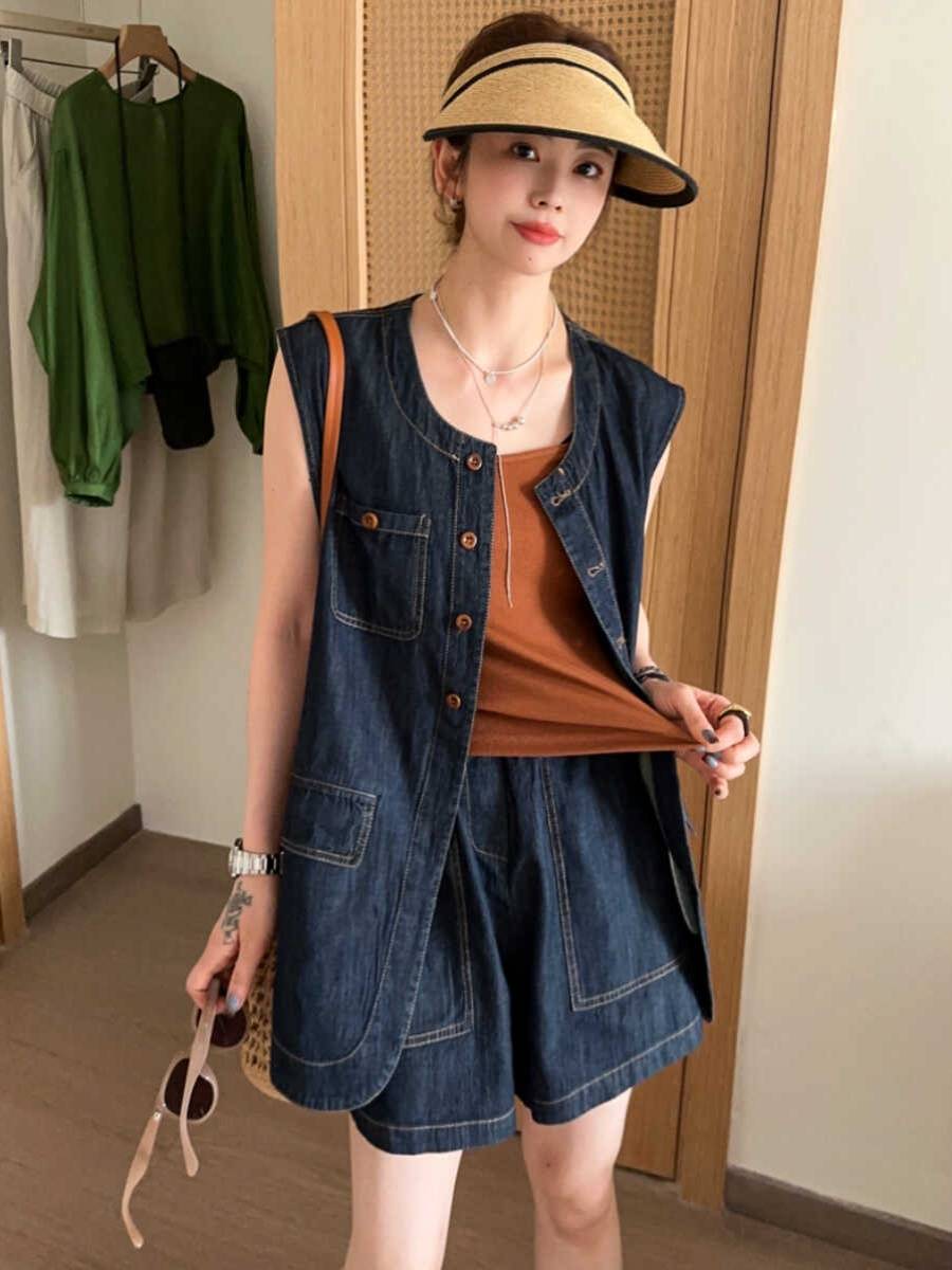 Small summer Japanese round neck sleeveless denim vest, three -piece female versatile 2024 new set
