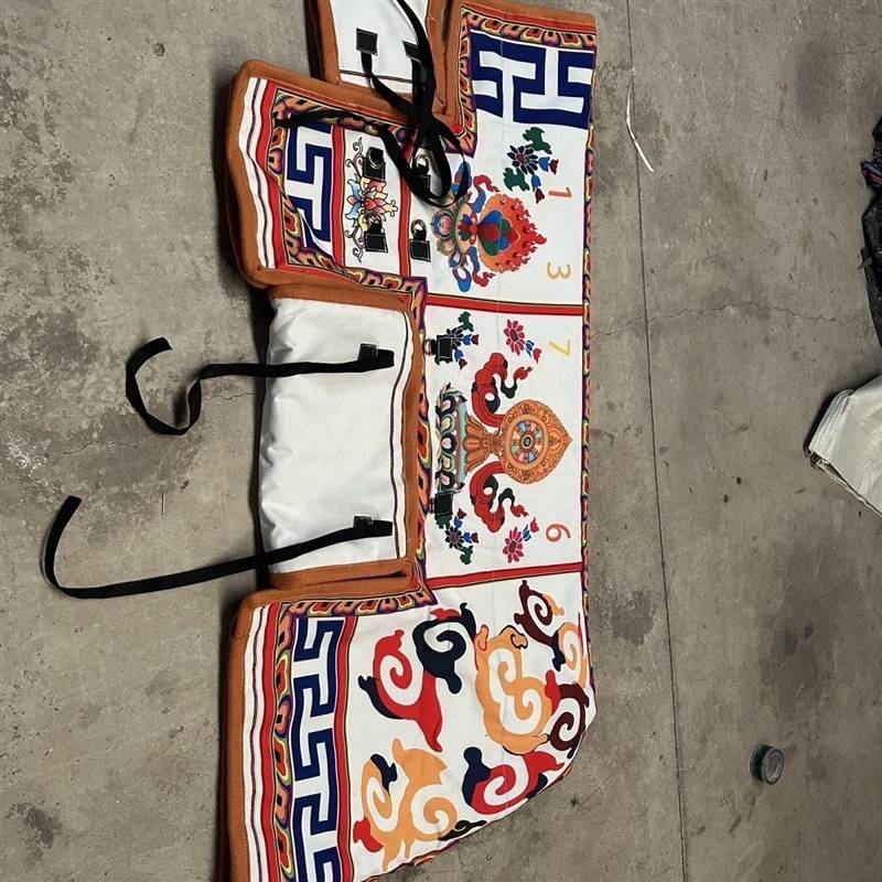 National wind print pattern horse horses saddles cushion horse clothes windproof and warm, thick winter horses keep warm Tibetan new models