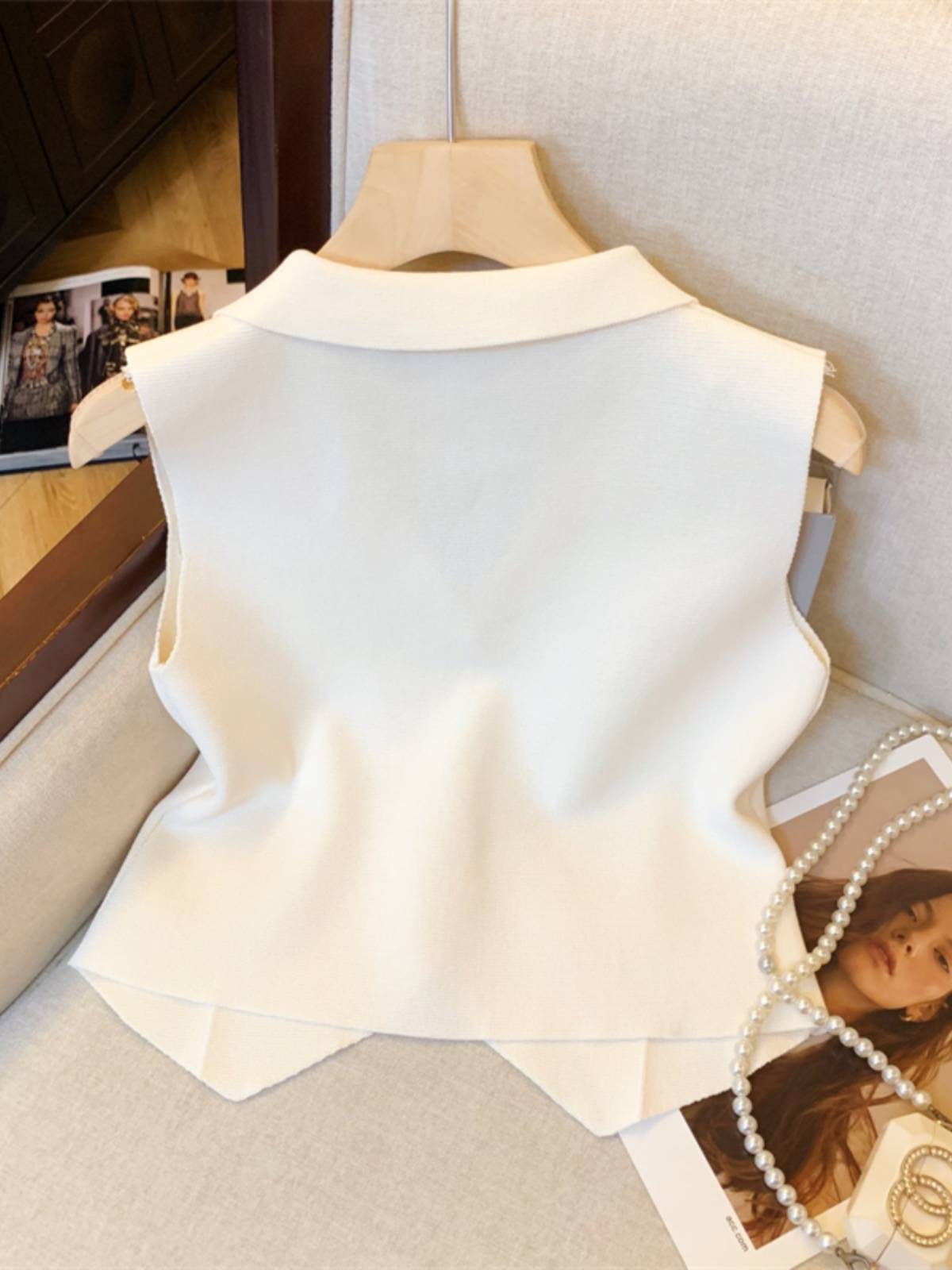 Counter withdrawal of cutting labels ~ Little incense Fengfeng suits vest vest female summer design sense temperament short sleeveless top