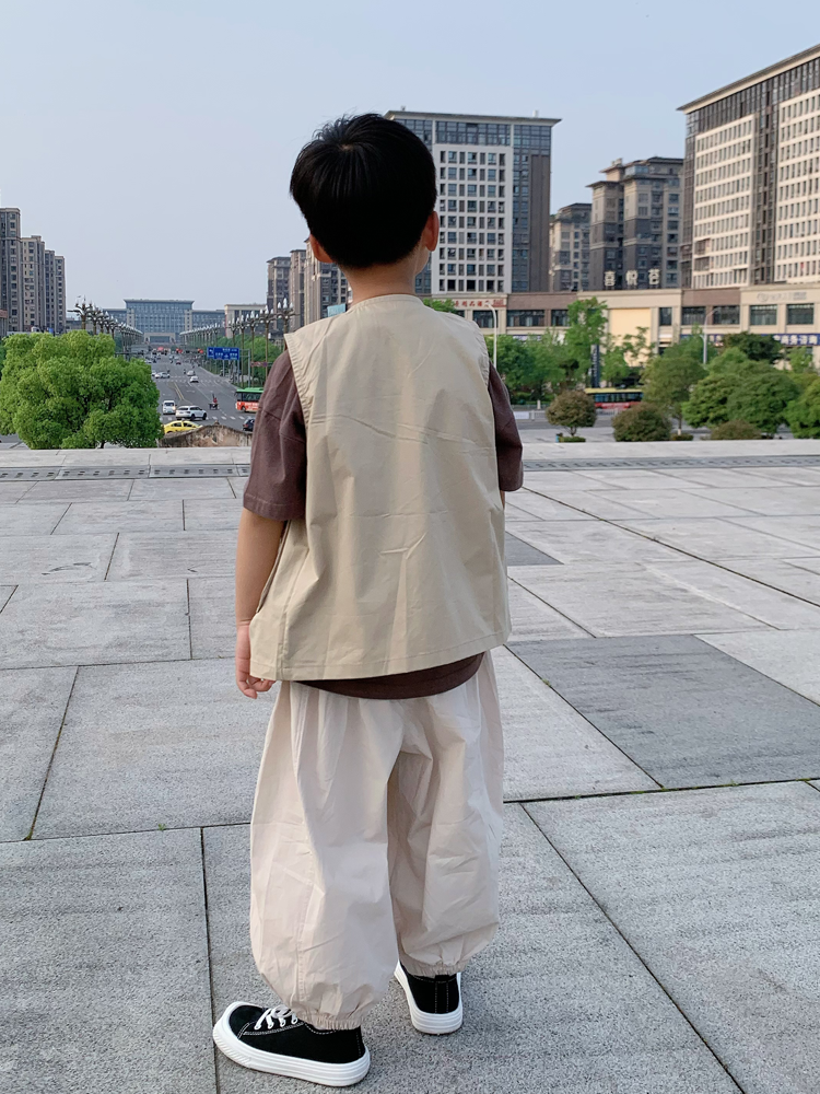 2024 Summer new children's vest boys thin jacket Korean version of small and young children versatile fashion vest outside wearing tide