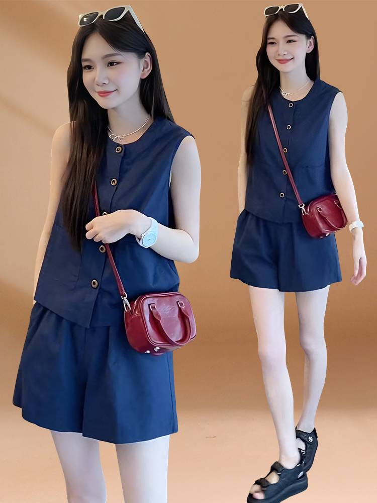 2024 summer new Korean fashion sleeve women's high -level sense temperament sleeveless vest top+wide -leg shorts tide