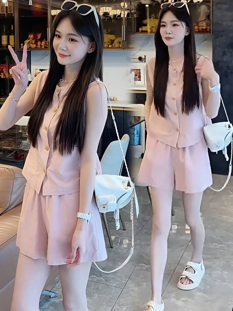 2024 summer new Korean fashion sleeve women's high -level sense temperament sleeveless vest top+wide -leg shorts tide