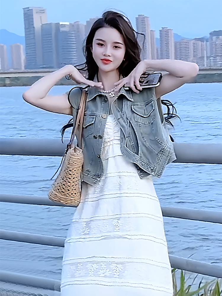 Hong Kong -flavored retro shoulder sleeveless denim horsema new model 2024 spring and summer foreign qi leisure horses clip coat jacket