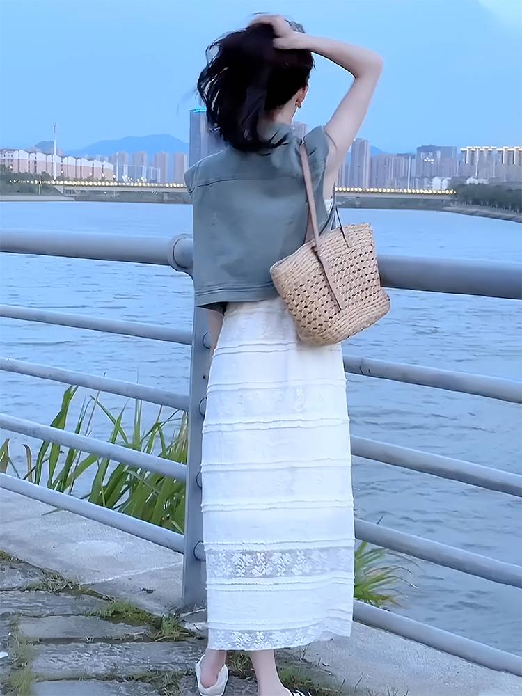 Hong Kong -flavored retro shoulder sleeveless denim horsema new model 2024 spring and summer foreign qi leisure horses clip coat jacket