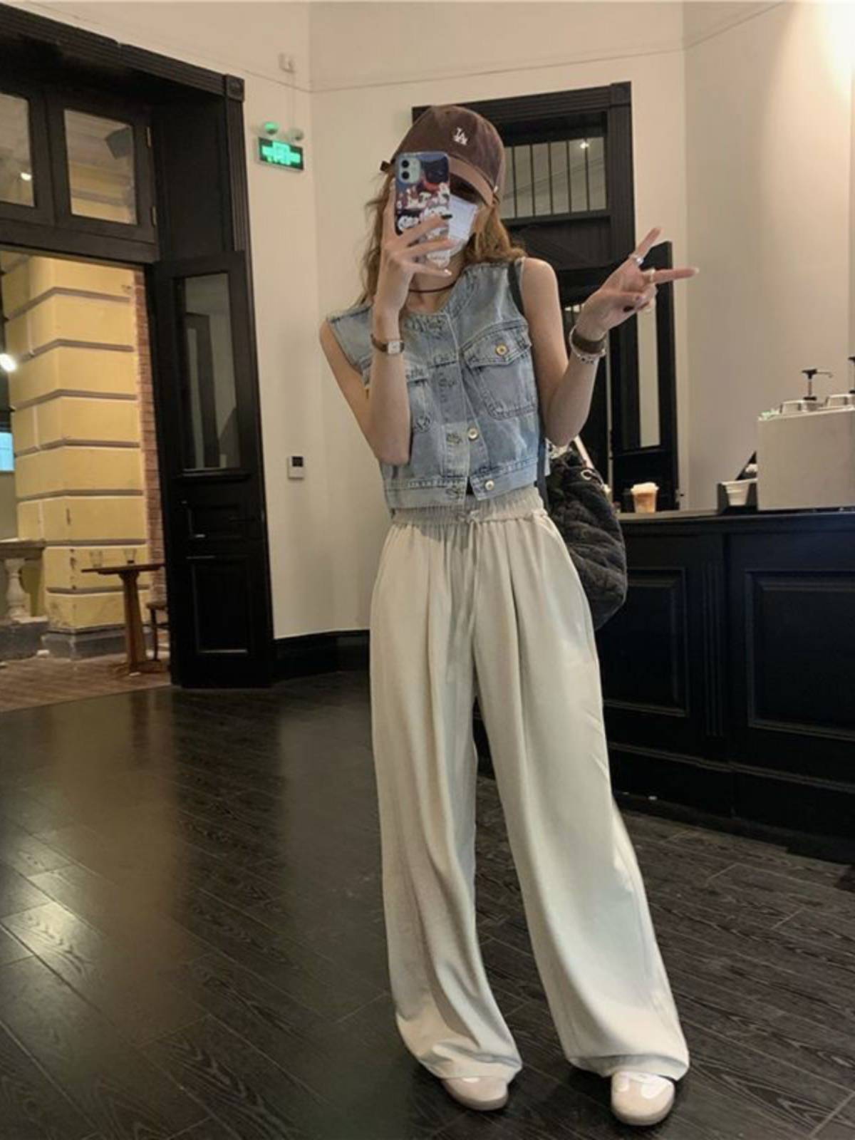 European station short denim vest vest outer set female 2024 Summer thin exterior outer loose sleeveless shoulder top