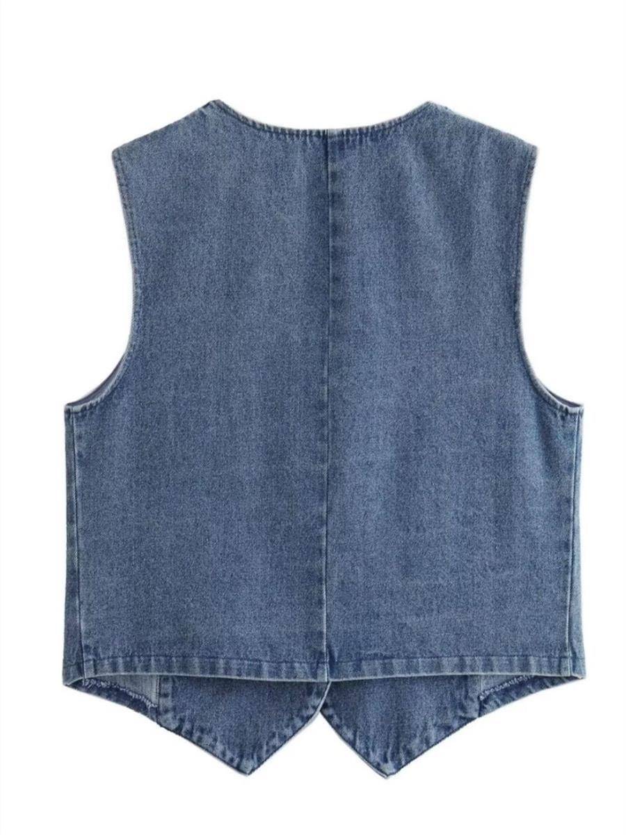 DESIGNED FOR A NEW V-STYLE, ONE-CUFFED, UNCUT-CLEANED COWBOY COAT, SHORT-DRESSED FOR SUMMER
